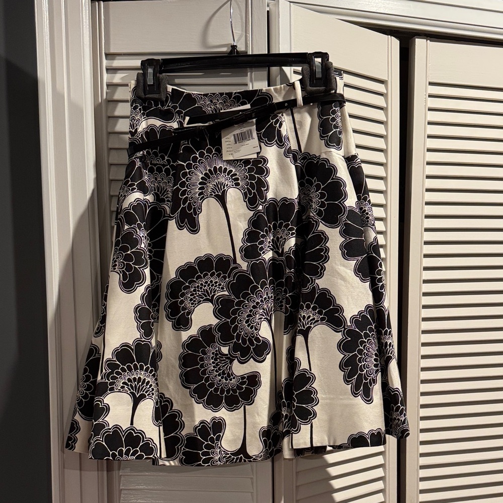 NWT Kate Spade Florence Broadhurst Black and Cream Floral A-Line Skirt